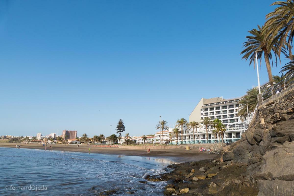 First Line Seaside Apartament